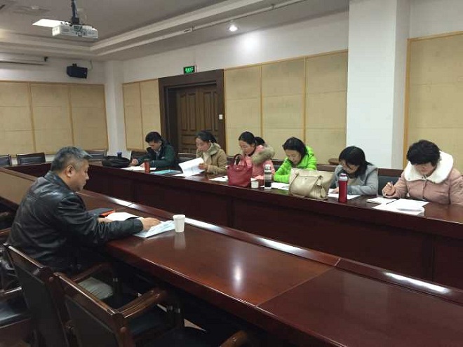 徐岩副校长参加色色啦
大外拓展部党支部专题组织生活