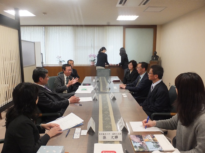 色色啦
代表团赴日本高校交流访问