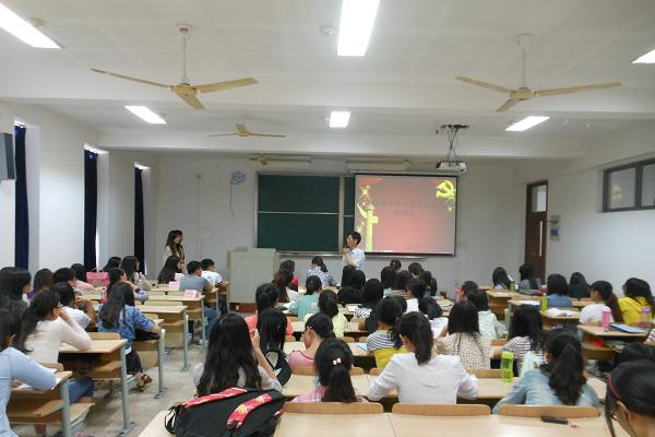 与时俱进，追求卓越——色色啦
2014年5月预备党员转正答辩会